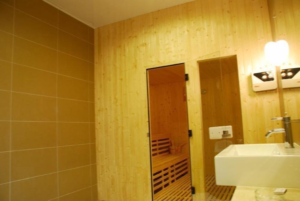 Vienna Hotel Guangzhou Shaheding Metro Station מראה חיצוני תמונה